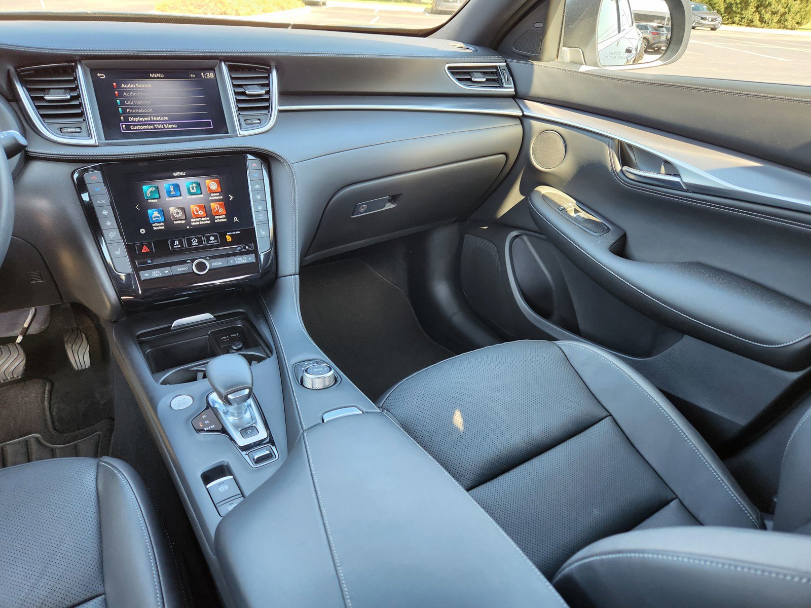 Used 2023 INFINITI QX55 Luxe w/ Cargo Package image 14