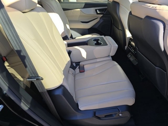 Used 2023 Acura MDX SH-AWD image 29