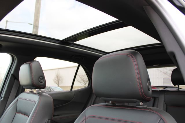 Used 2023 Chevrolet Equinox RS w/ RS Leather Package image 7