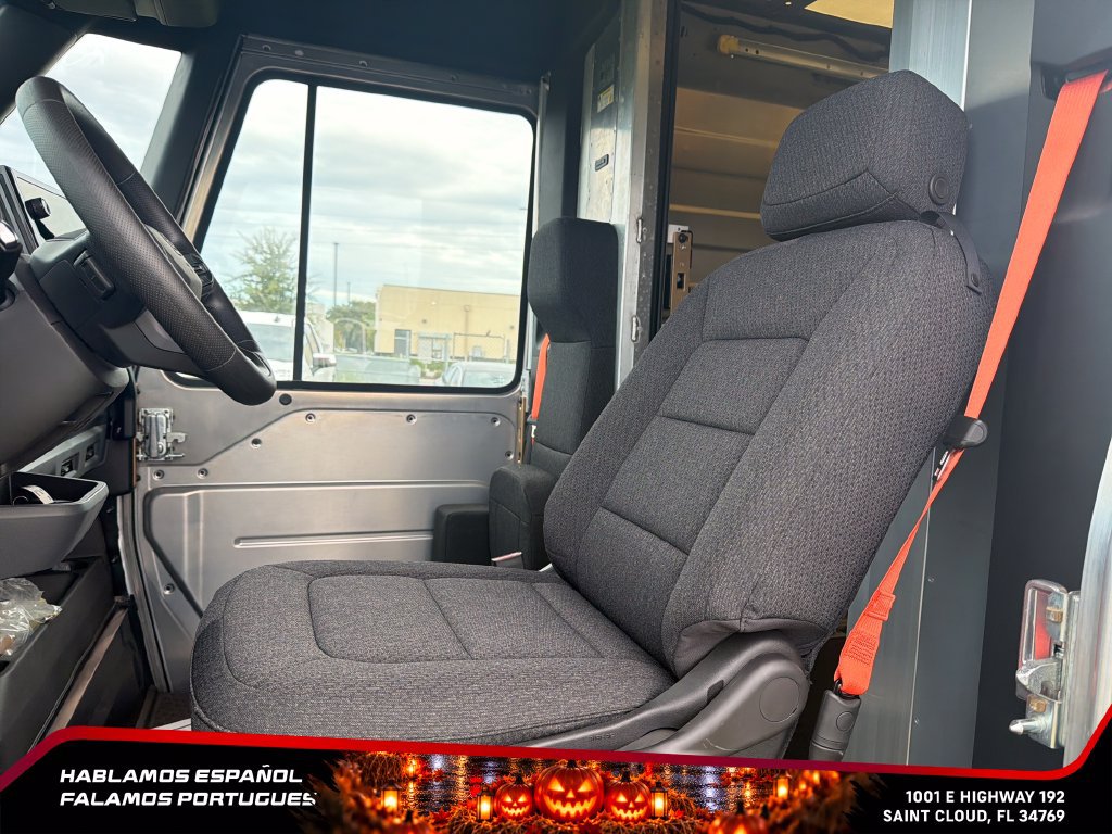 Used 2024 Chevrolet Brightdrop 400 w/ Commercial Equipment Package AWD/4WD image 13