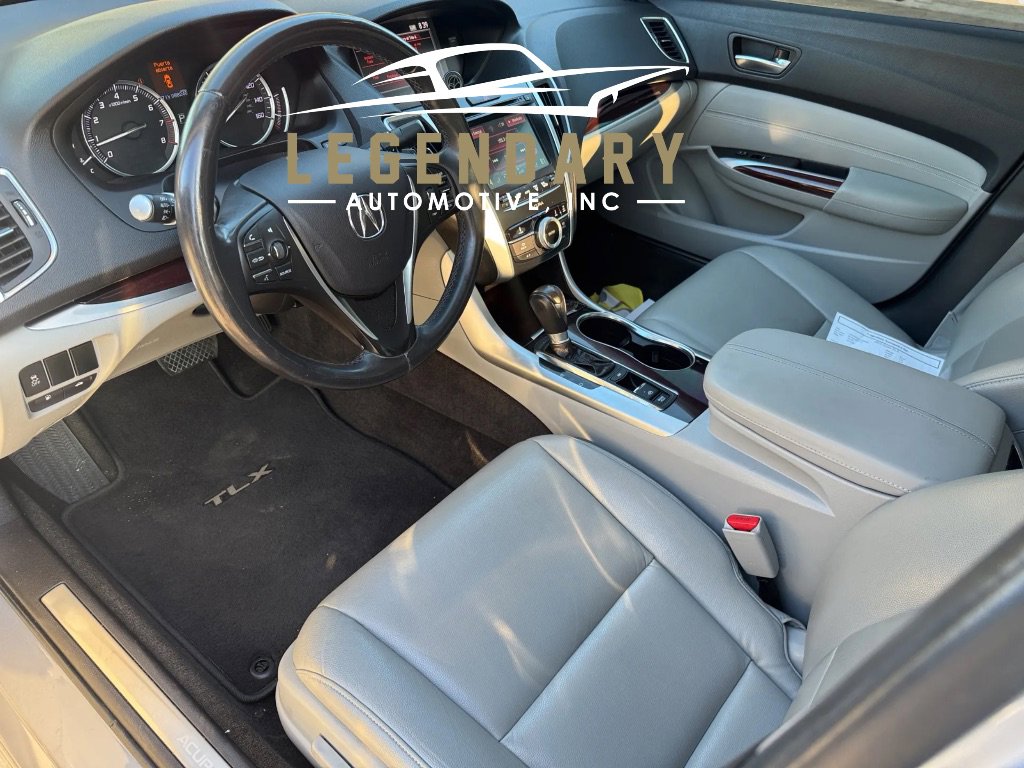 Used 2015 Acura TLX image 9