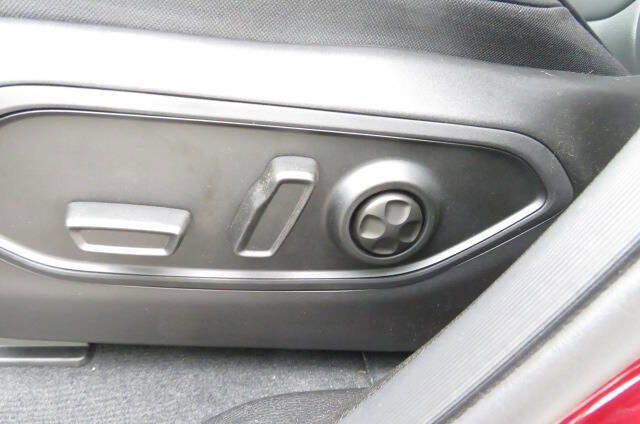 New 2025 Jeep Grand Cherokee L Limited w/ Trailer Tow Package image 17