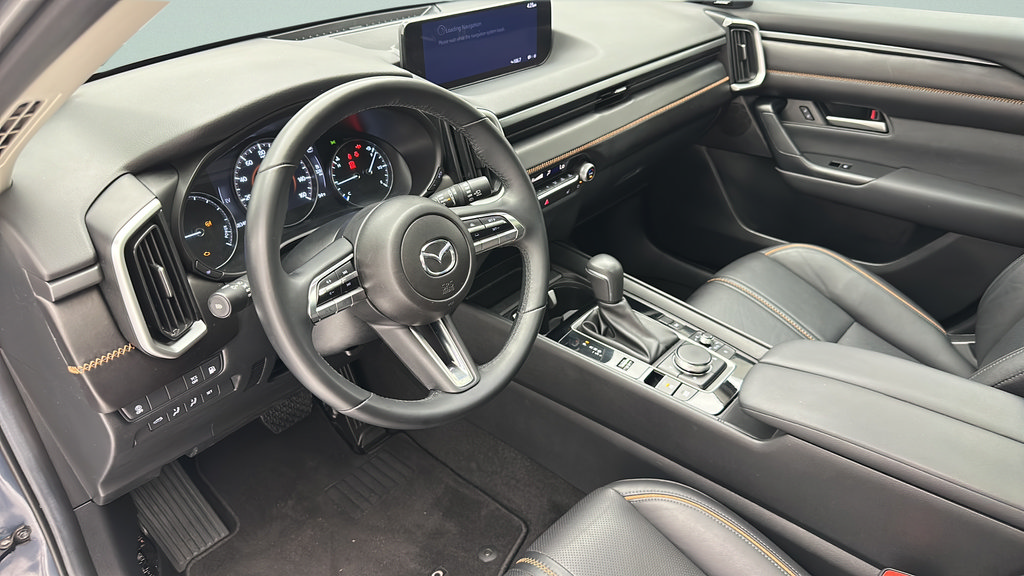 Used 2025 MAZDA CX-50 AWD 2.5 Hybrid w/ Premium Pkg image 12