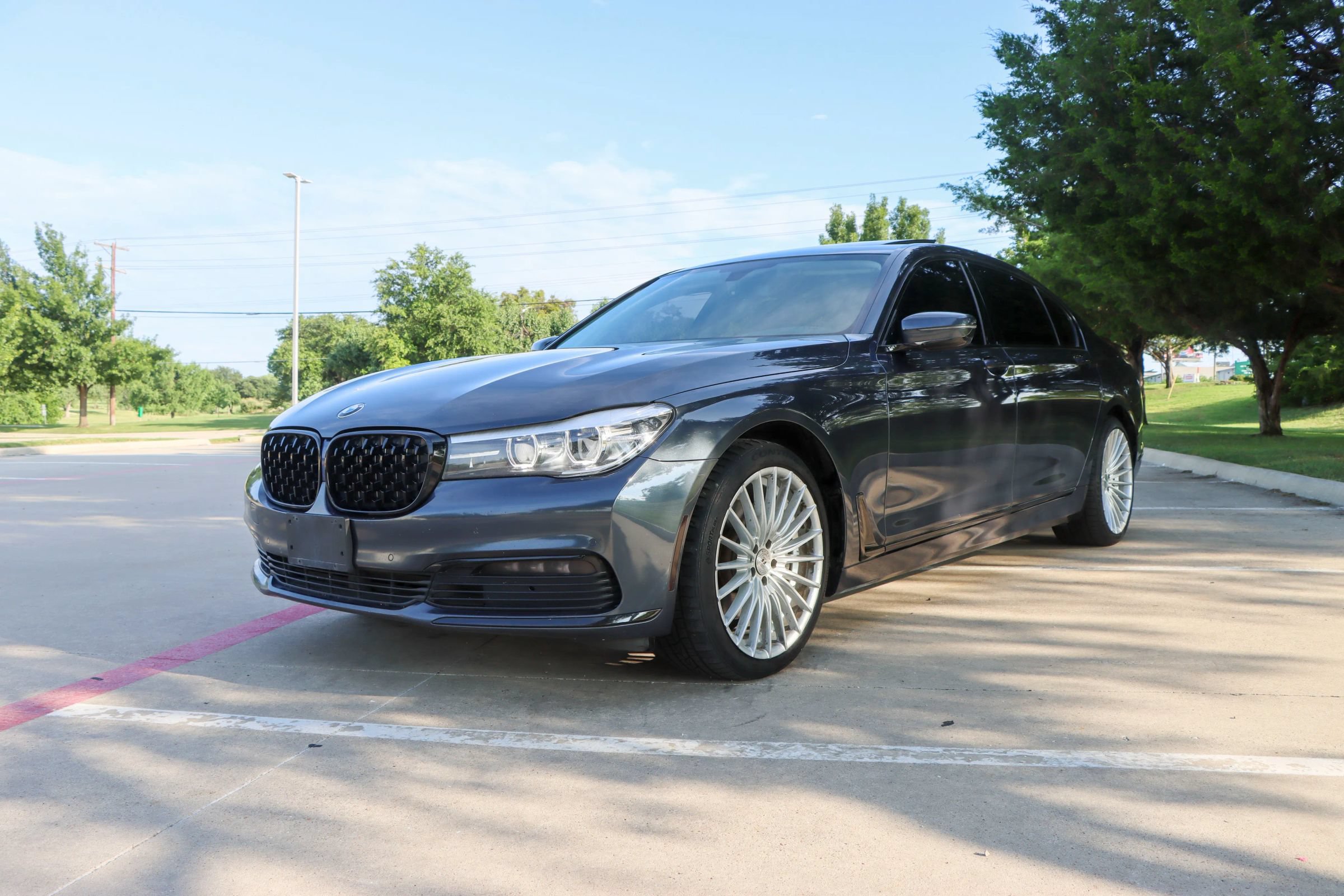 Used 2018 BMW 740i RWD image 3
