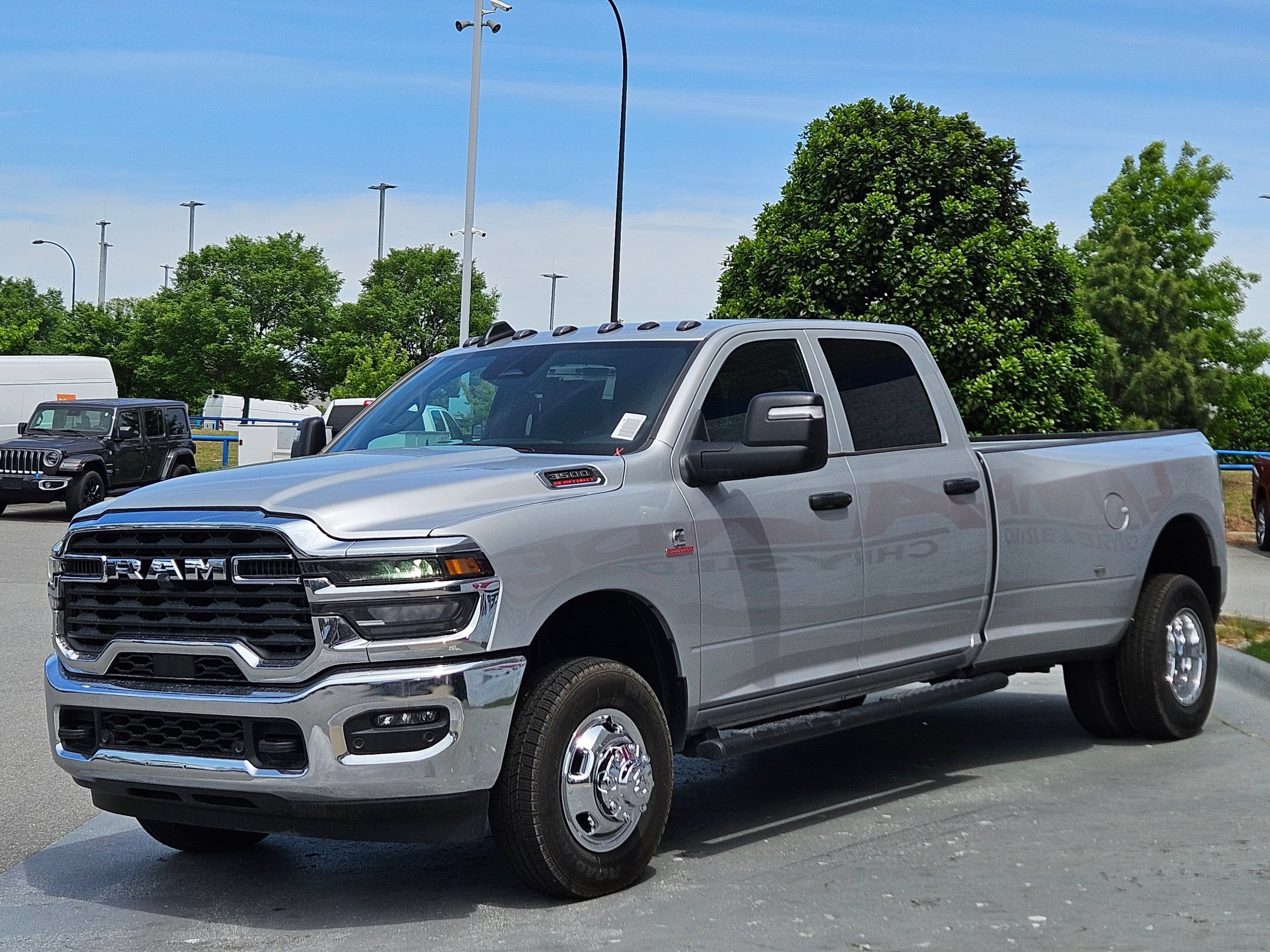 New 2026 RAM 3500 Tradesman AWD/4WD image 3