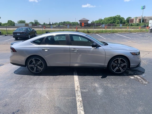 Certified 2025 Honda Accord Sport image 4