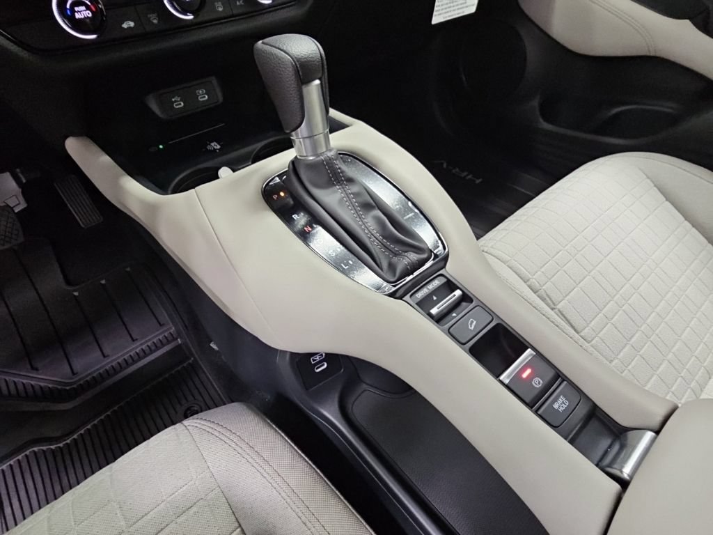 New 2027 Honda HR-V LX image 18