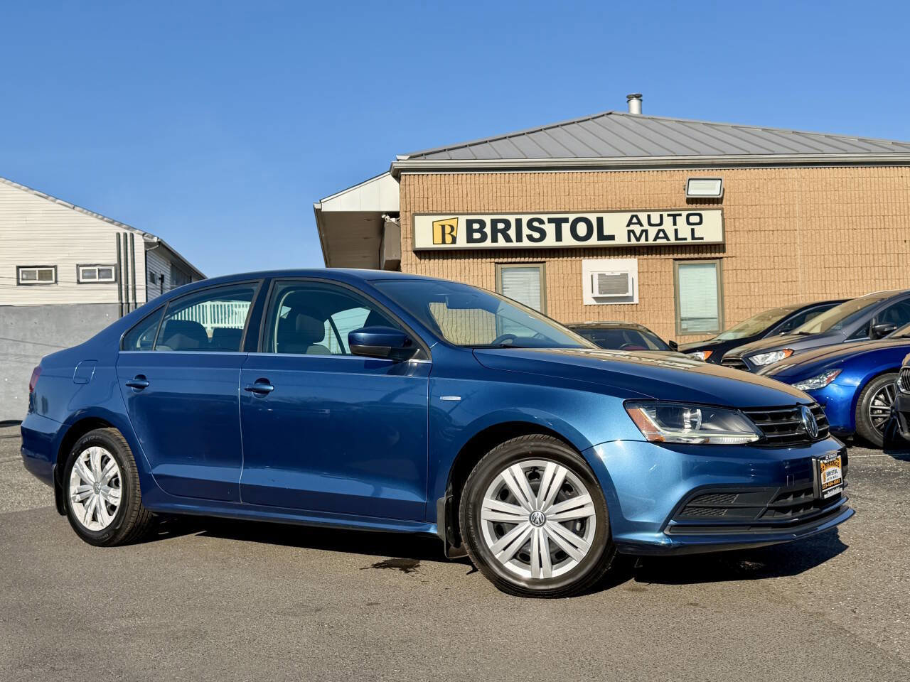 Used 2017 Volkswagen Jetta S FWD image 1