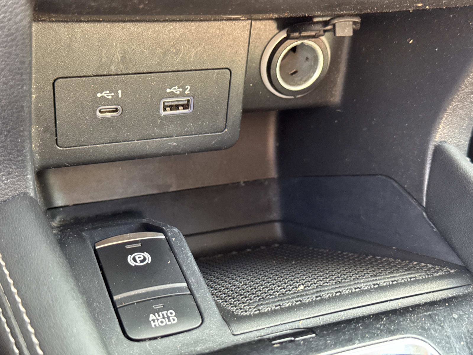 Used 2023 Nissan Kicks SV image 26