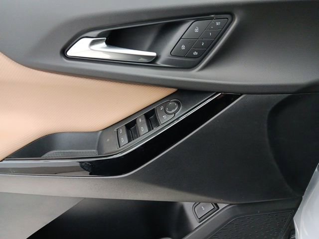 New 2026 Chevrolet Equinox ACTIV w/ Convenience Package III image 20