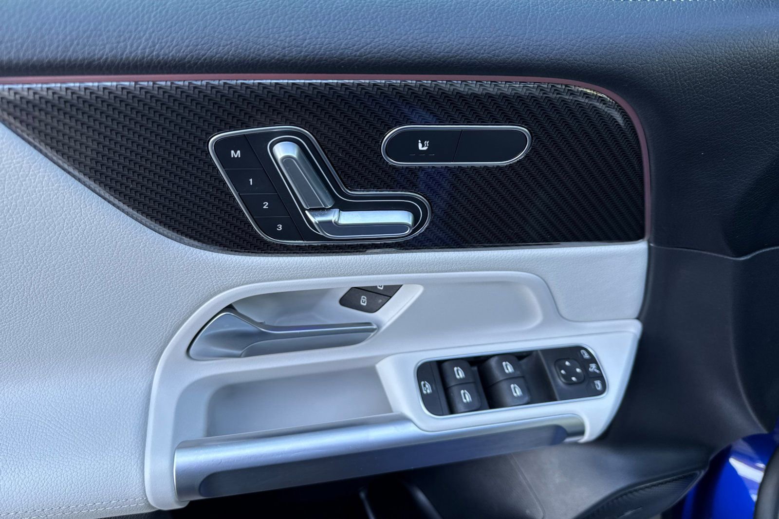 Certified 2022 Mercedes-Benz GLB 250 image 25