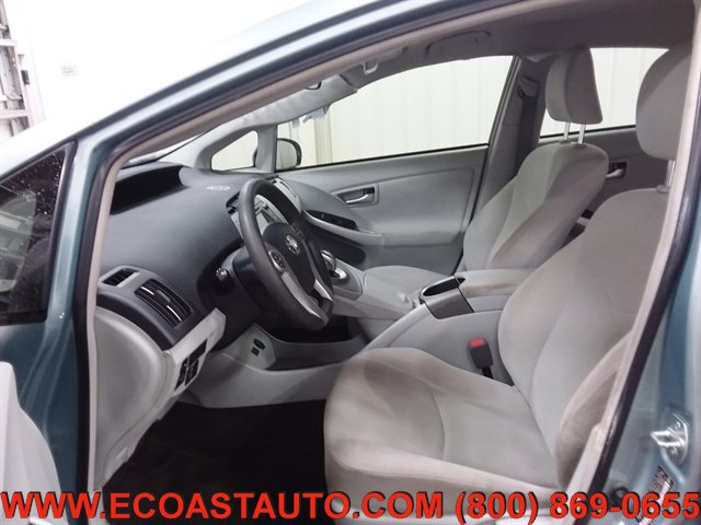 Used 2014 Toyota Prius Two FWD image 10