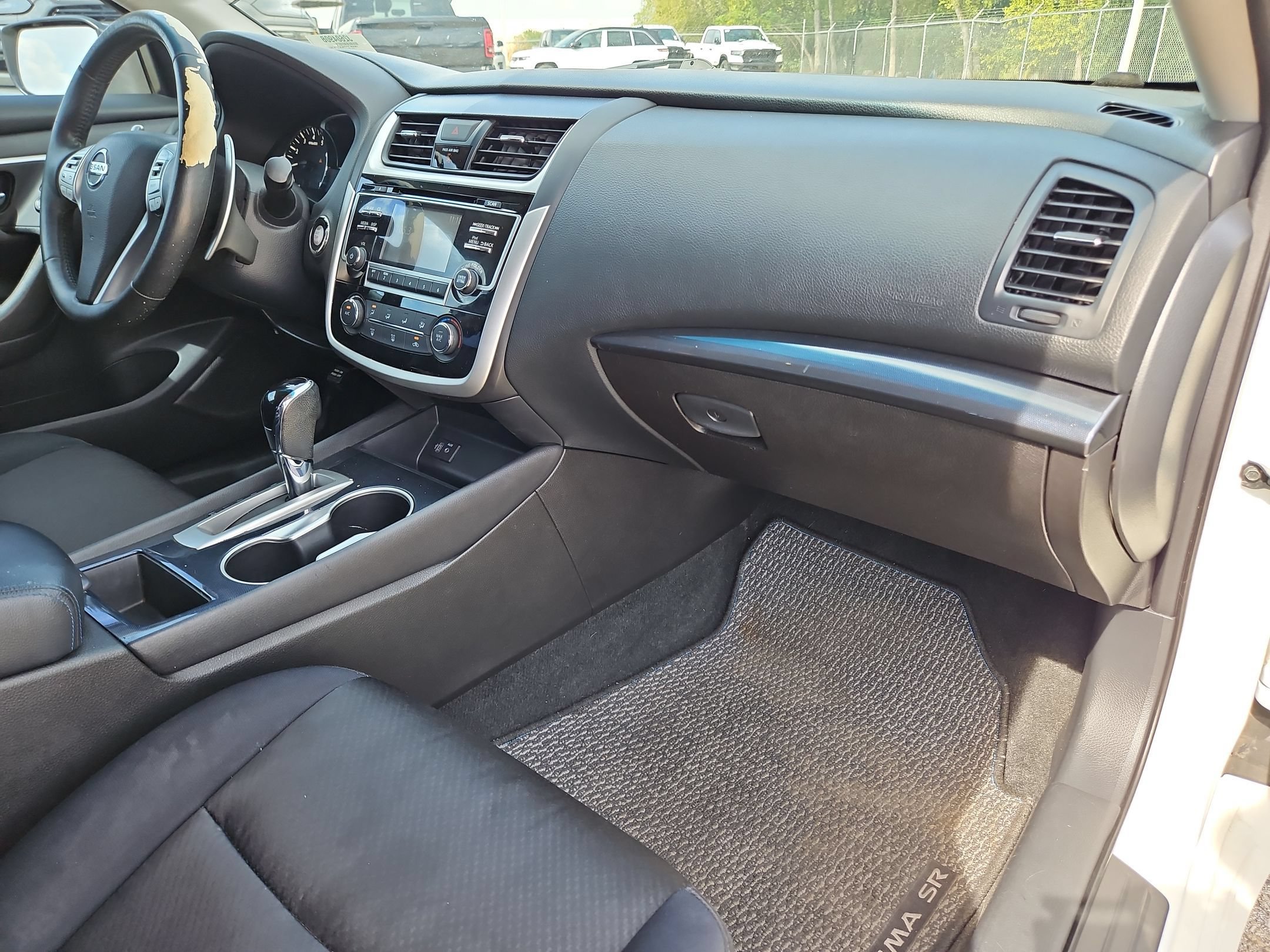 Used 2018 Nissan Altima 2.5 SR FWD image 28