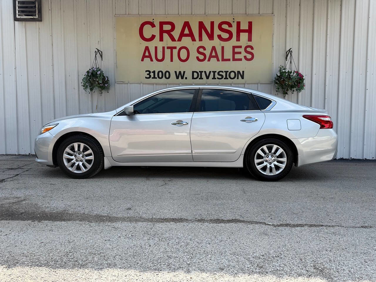 Used 2017 Nissan Altima 2.5 S w/ Power Driver Seat Package FWD image 6