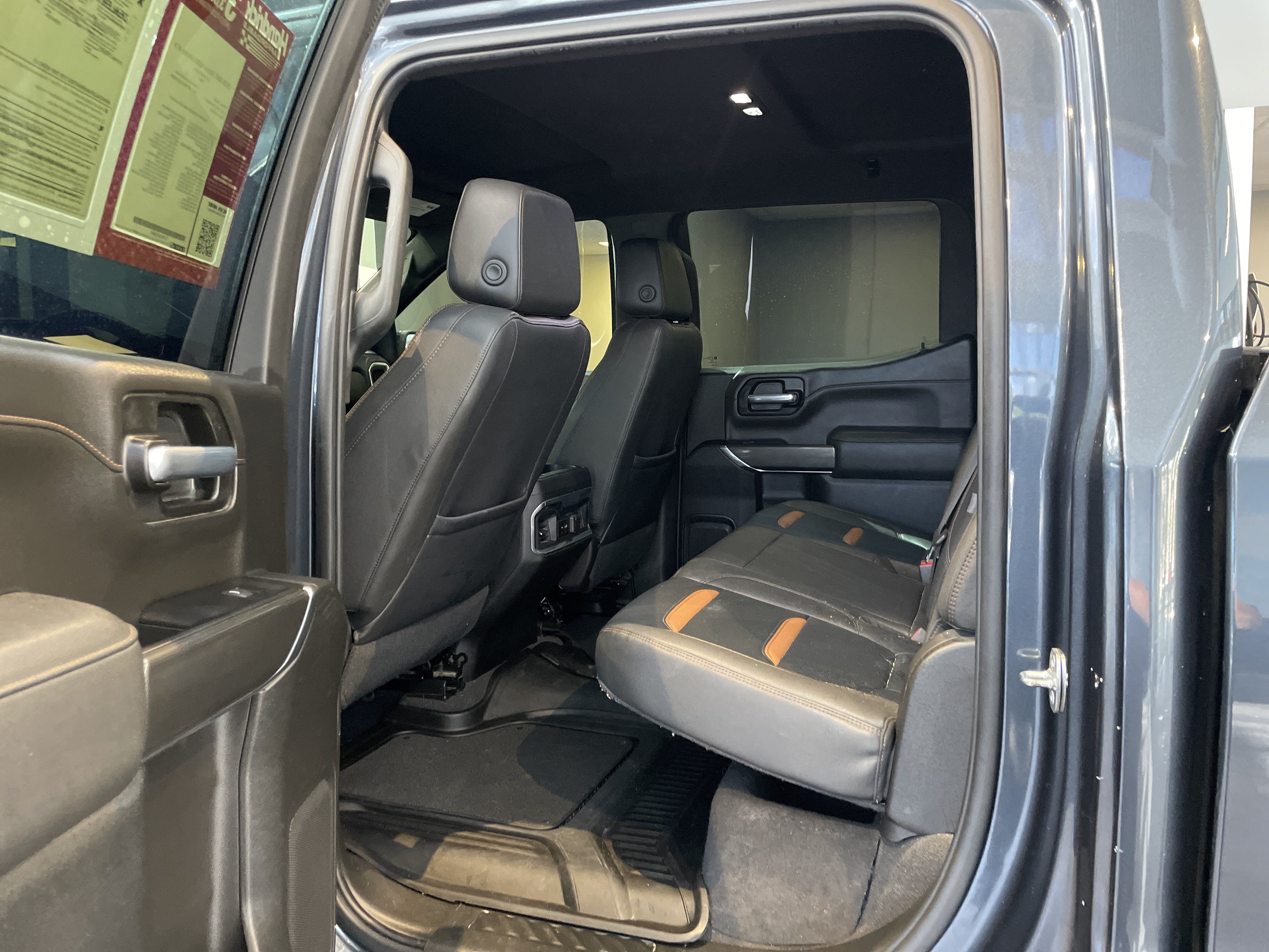 Used 2022 GMC Sierra 1500 AT4 w/ AT4 Preferred Package AWD/4WD image 35