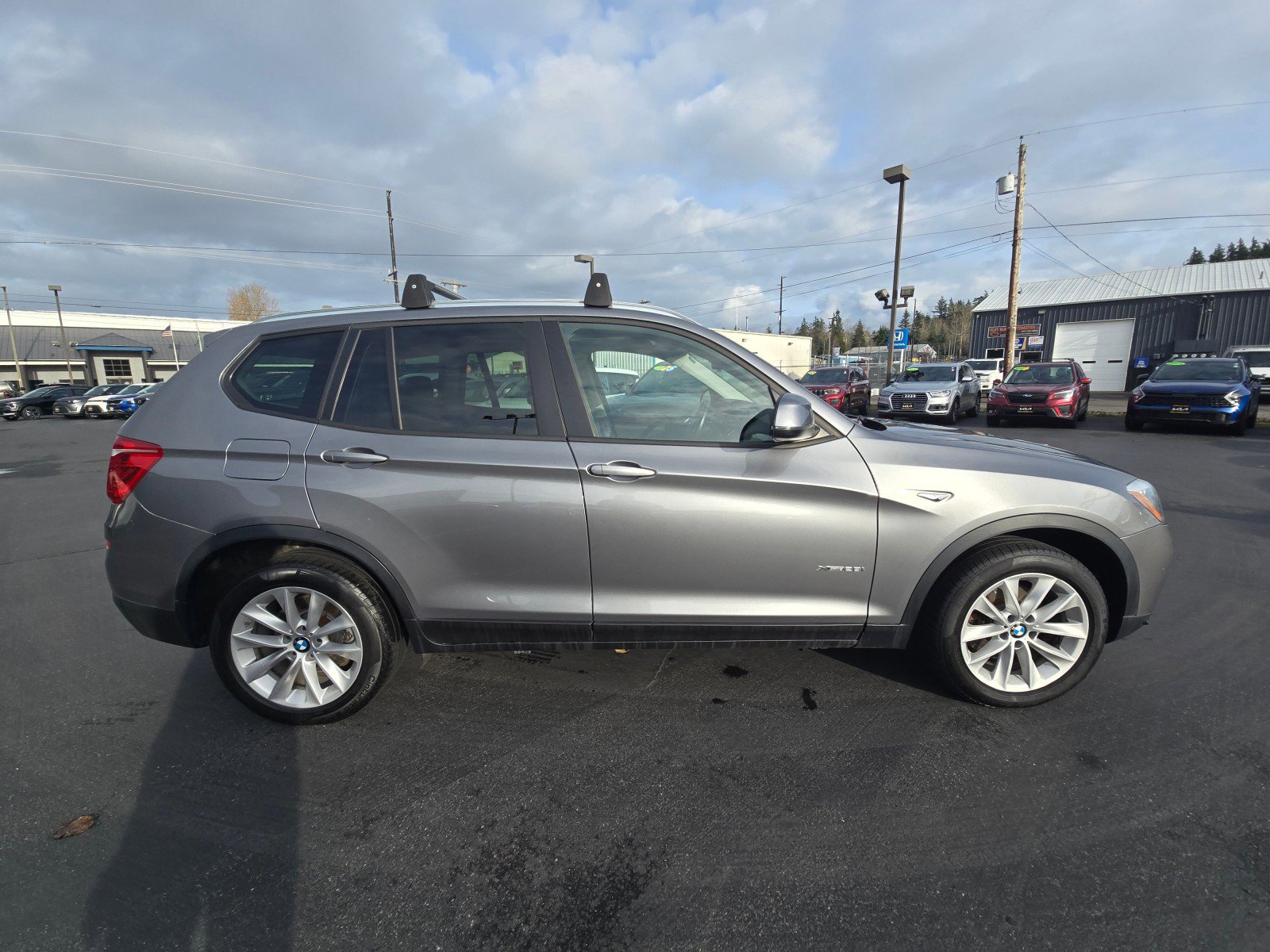 Used 2016 BMW X3 xDrive28i image 2