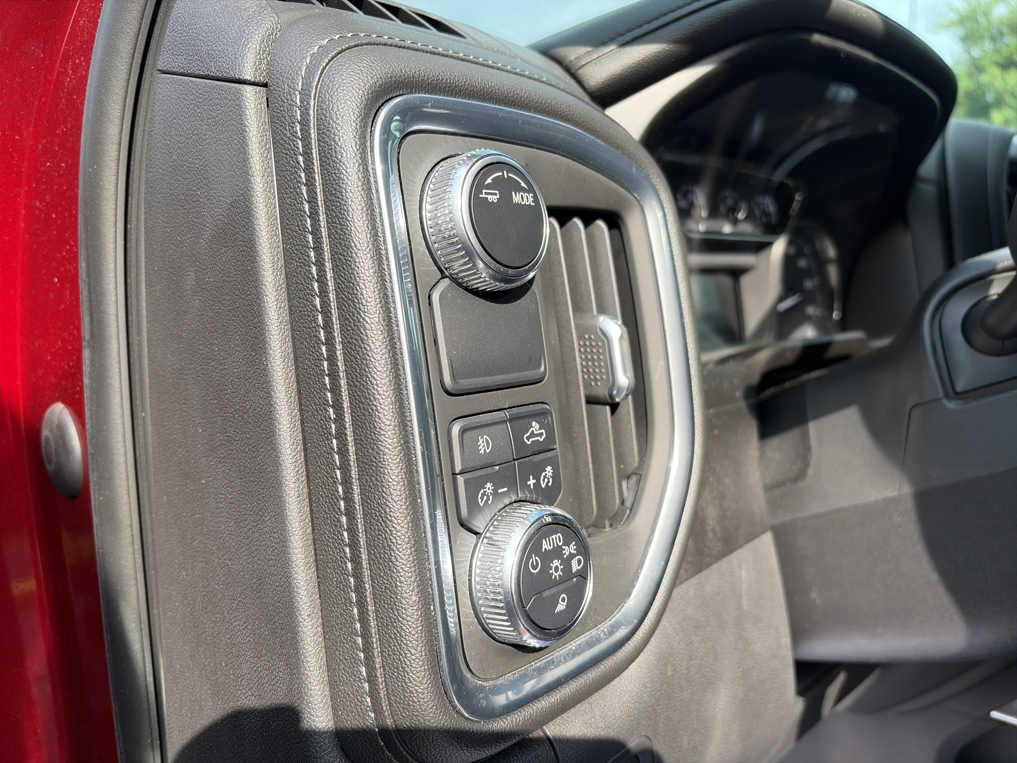 Used 2021 GMC Sierra 1500 SLT w/ SLT Premium Plus Package RWD image 21
