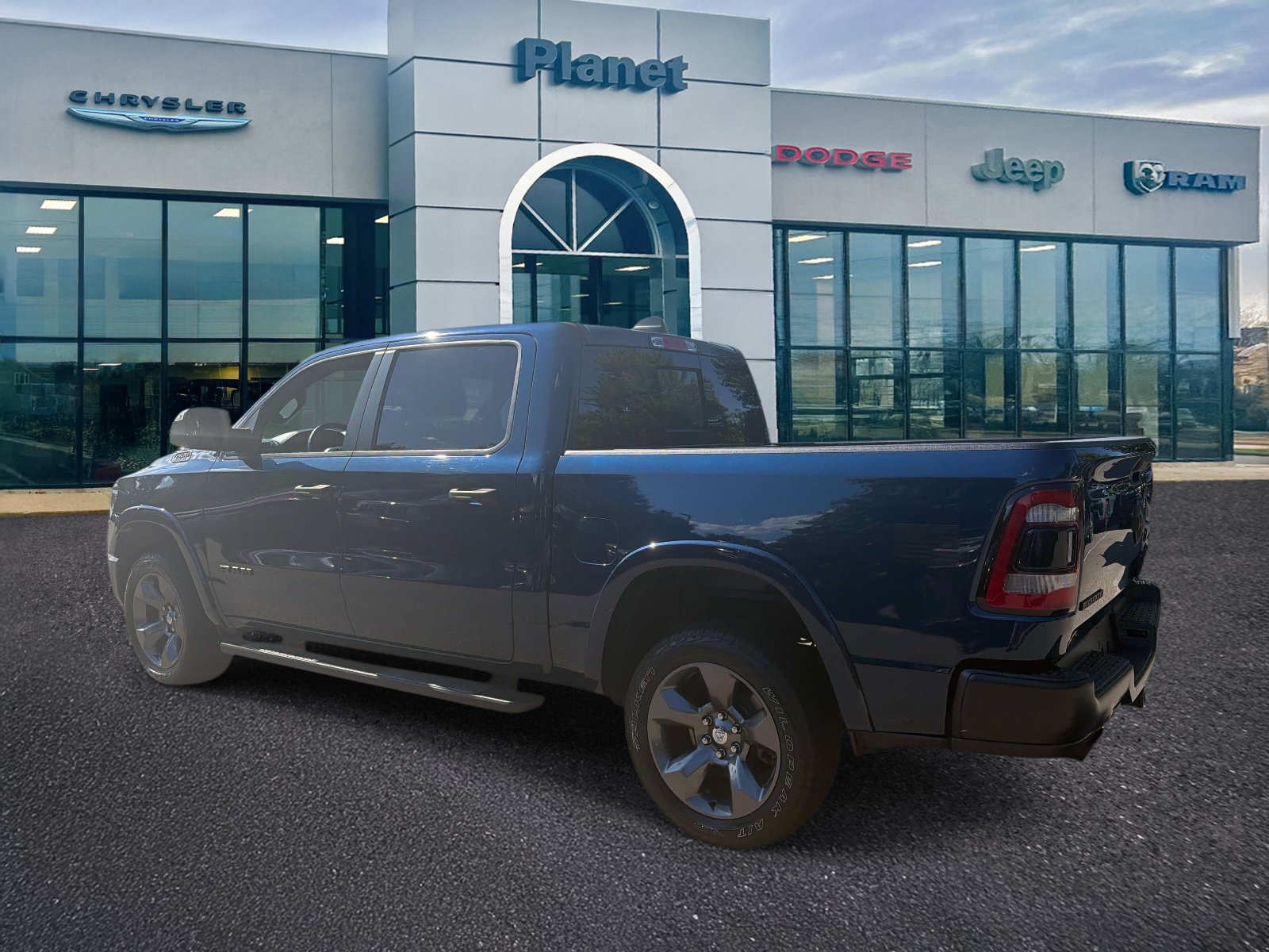 Used 2020 RAM 1500 Big Horn w/ Built-to-serve Edition AWD/4WD image 3