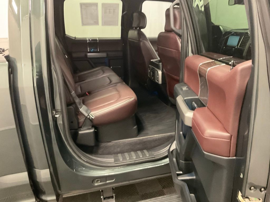 Used 2015 Ford F150 Platinum w/ Equipment Group 701A Luxury image 22