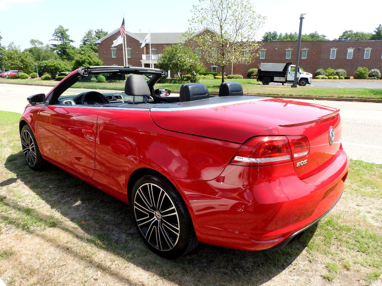 Used 2014 Volkswagen Eos Komfort image 5