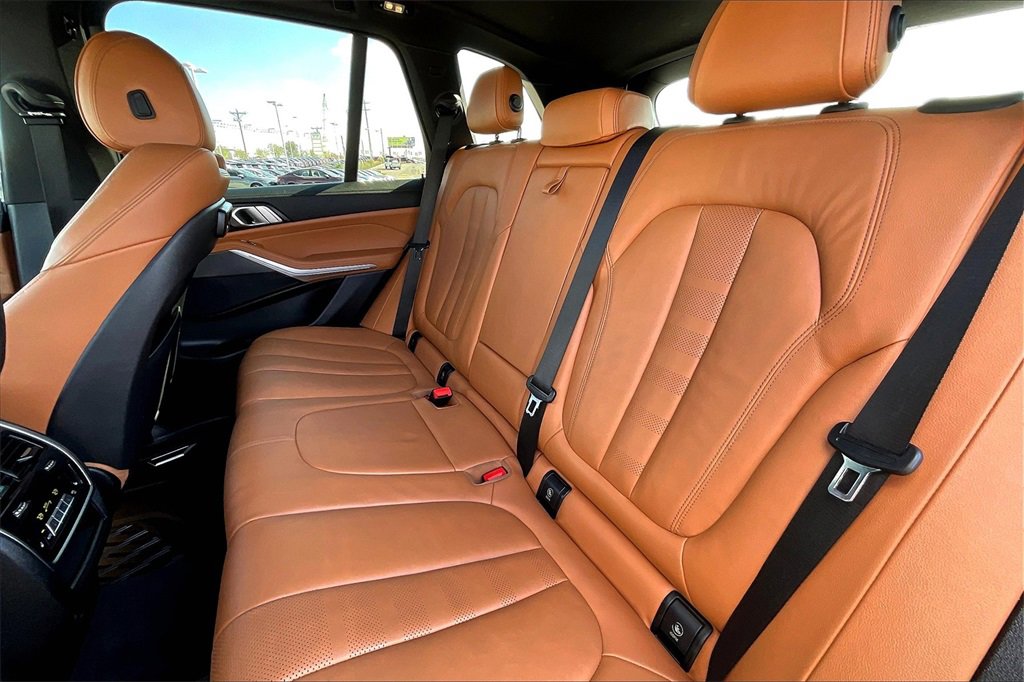 Used 2022 BMW X5 xDrive40i w/ Premium Package image 26