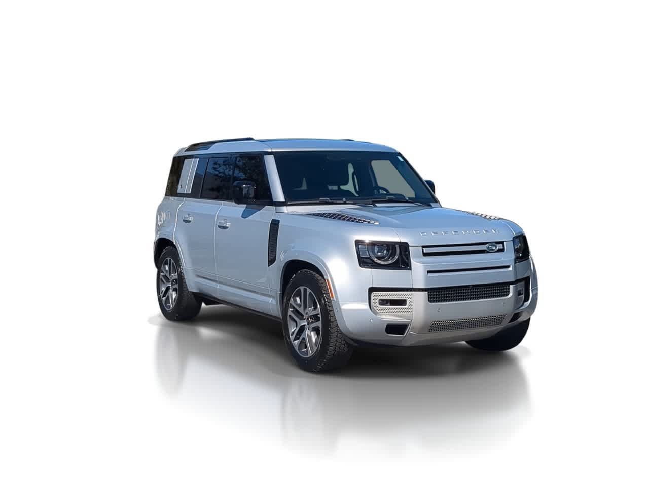 Used 2022 Land Rover Defender 110 XS Edition AWD/4WD image 2