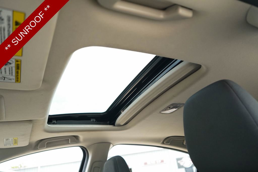 Used 2022 Honda HR-V EX image 12