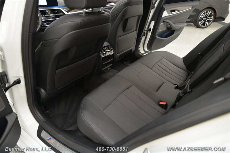 Used 2023 BMW 530e w/ M Sport Package RWD image 29