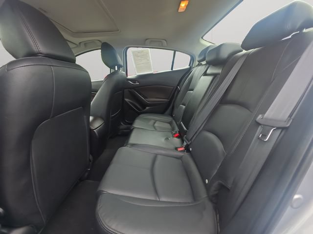 Used 2017 MAZDA MAZDA3 Grand Touring FWD image 12