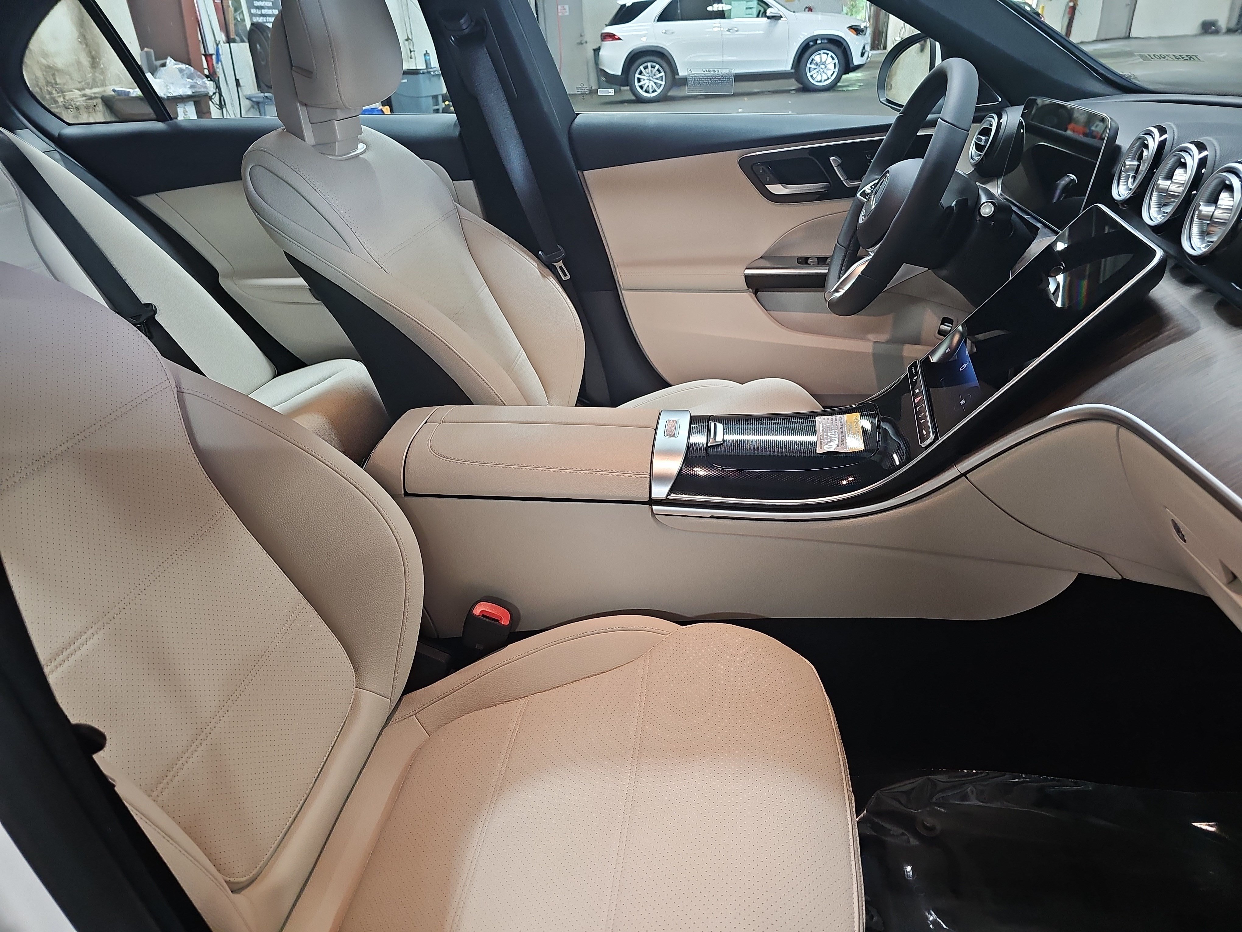 New 2026 Mercedes-Benz C 300 4MATIC Sedan image 10