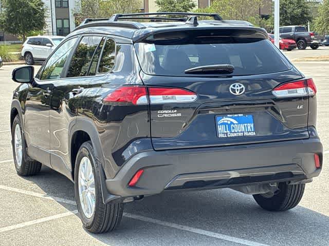 Used 2024 Toyota Corolla Cross LE FWD image 4