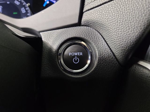 Used 2025 Toyota RAV4 XLE image 24