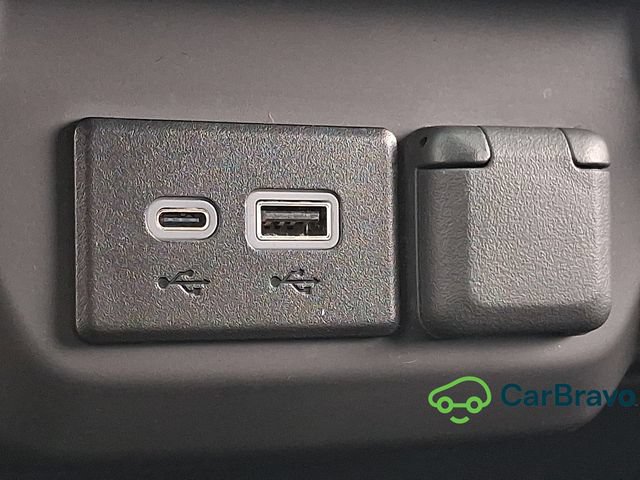 Used 2025 Chevrolet Silverado 1500 Custom w/ Turbomax Blackout Package AWD/4WD image 25