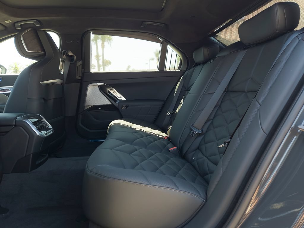 New 2026 BMW 740i RWD image 8