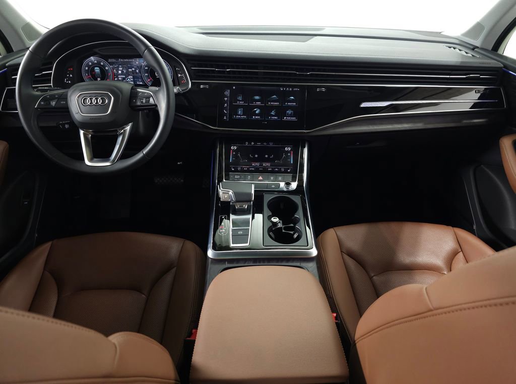 Used 2023 Audi Q7 3.0T Premium Plus AWD/4WD image 15