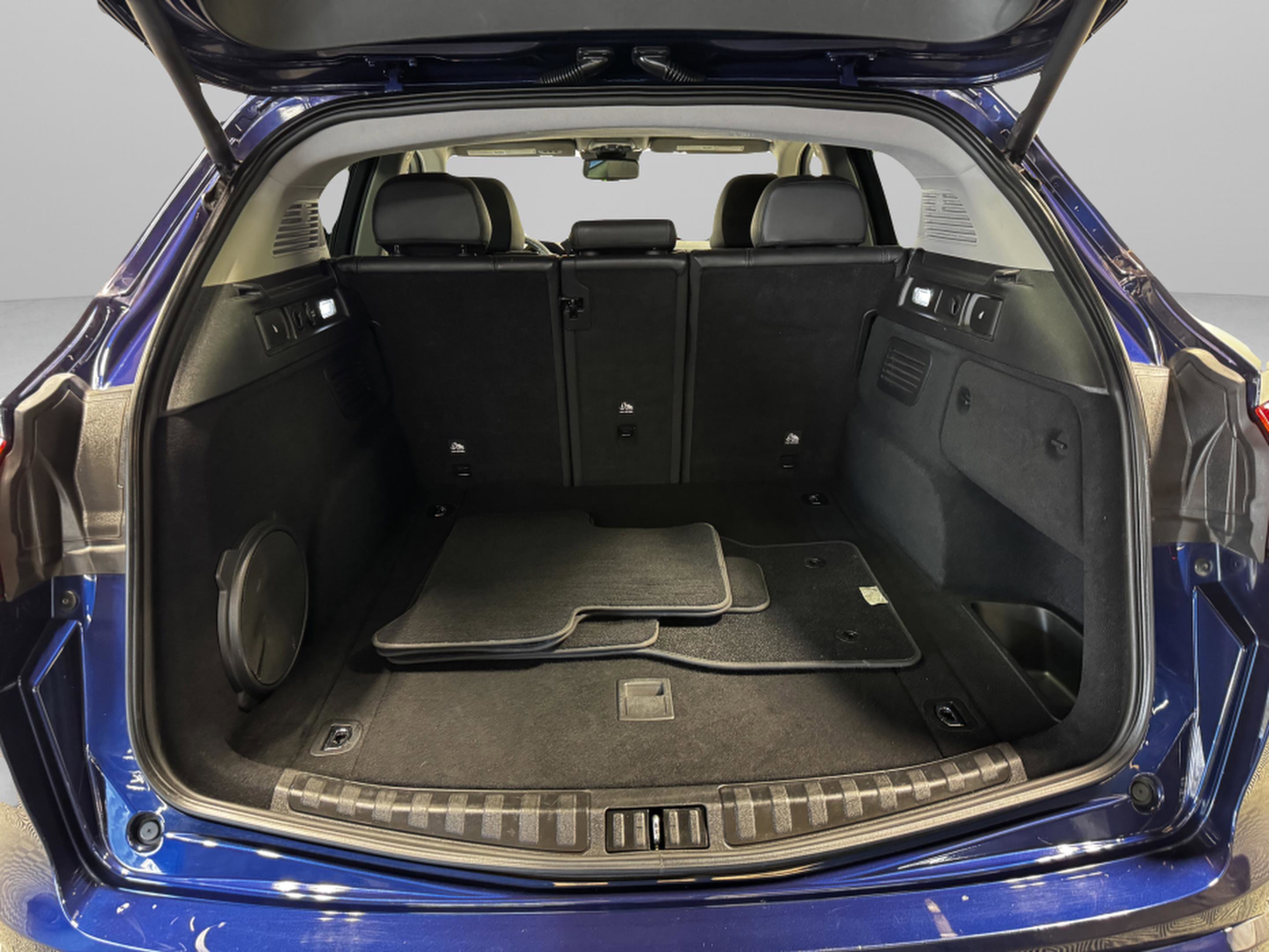 Used 2020 Alfa Romeo Stelvio Ti w/ Nero Edizione image 39