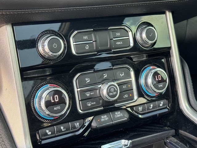 Used 2022 GMC Yukon Denali AWD/4WD image 27