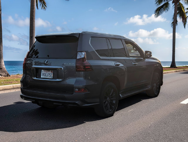 Used 2021 Lexus GX 460 Luxury w/ Sport Design Package AWD/4WD image 5