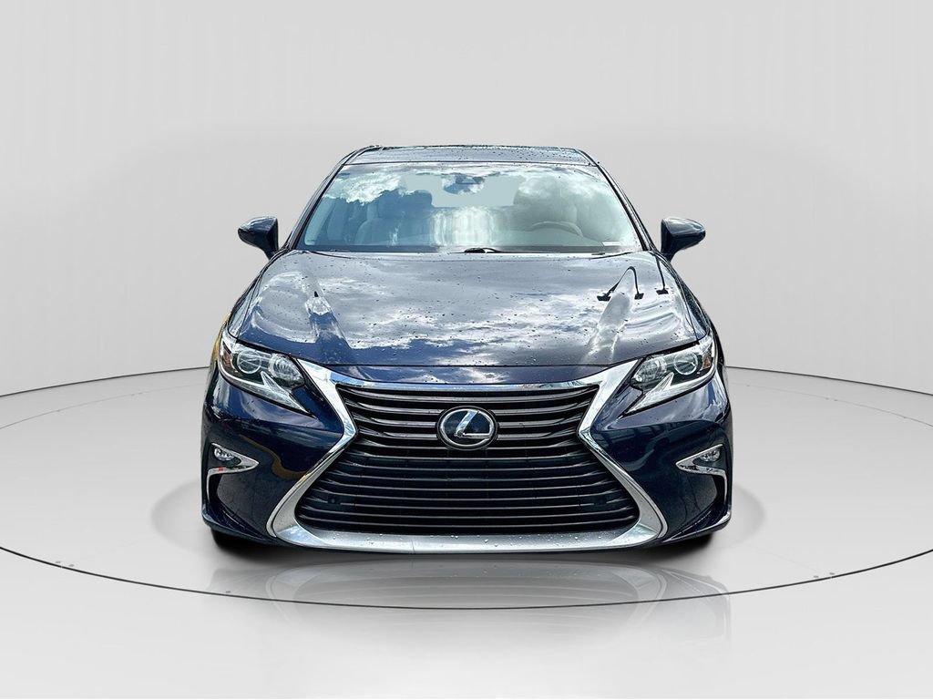 Used 2017 Lexus ES 350 w/ Premium Package FWD image 2