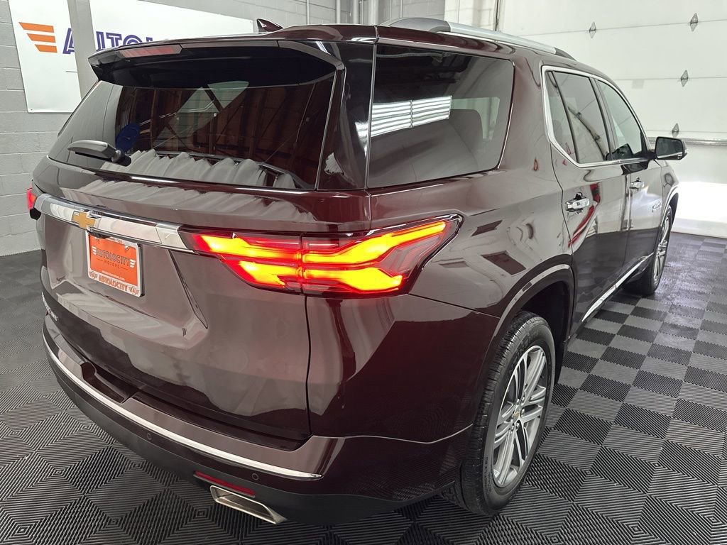 Used 2022 Chevrolet Traverse High Country AWD/4WD image 9