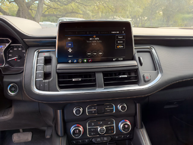Used 2021 GMC Yukon AT4 w/ Technology Package AWD/4WD image 14