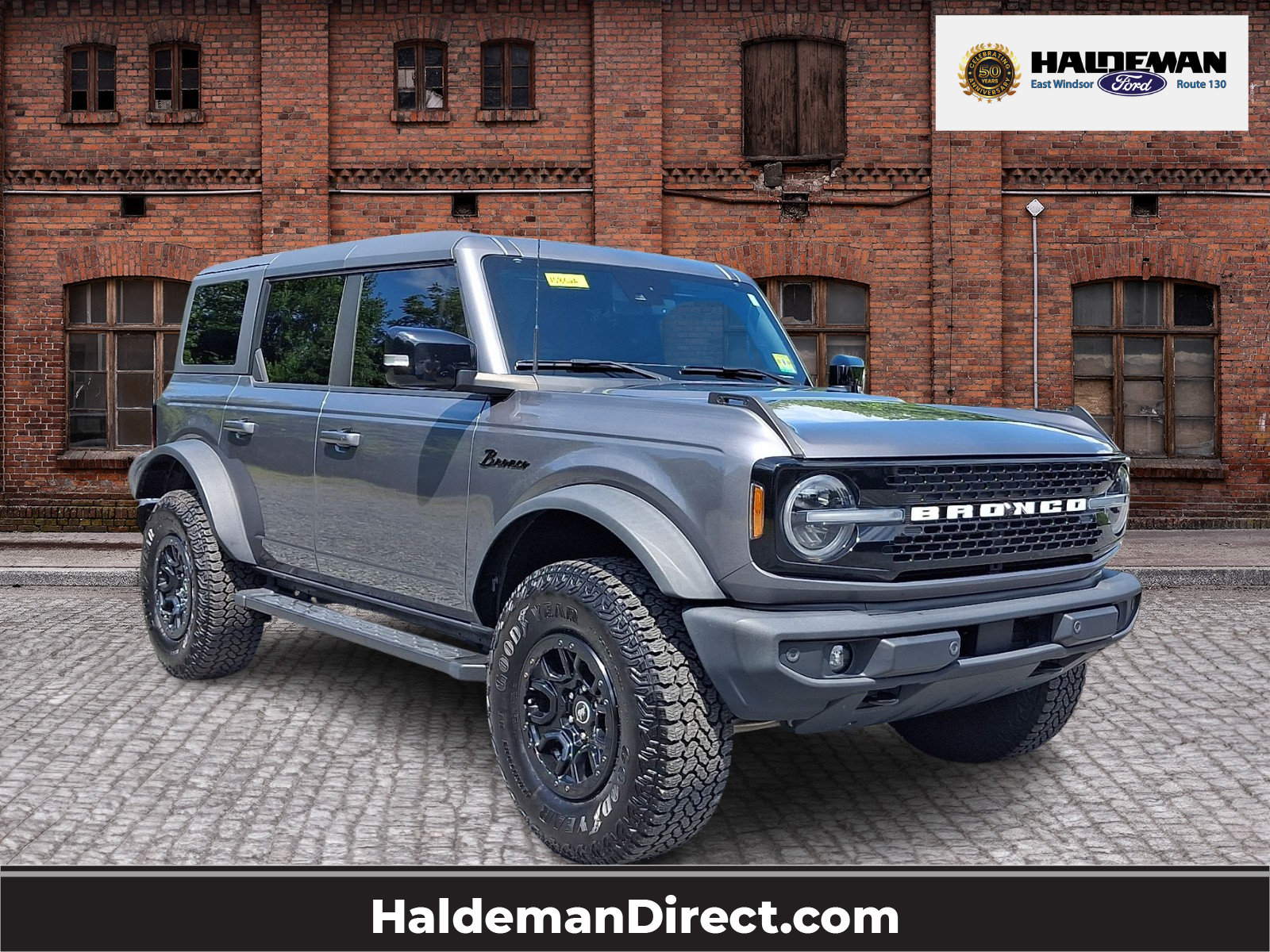 Certified 2021 Ford Bronco Wildtrak AWD/4WD image 1
