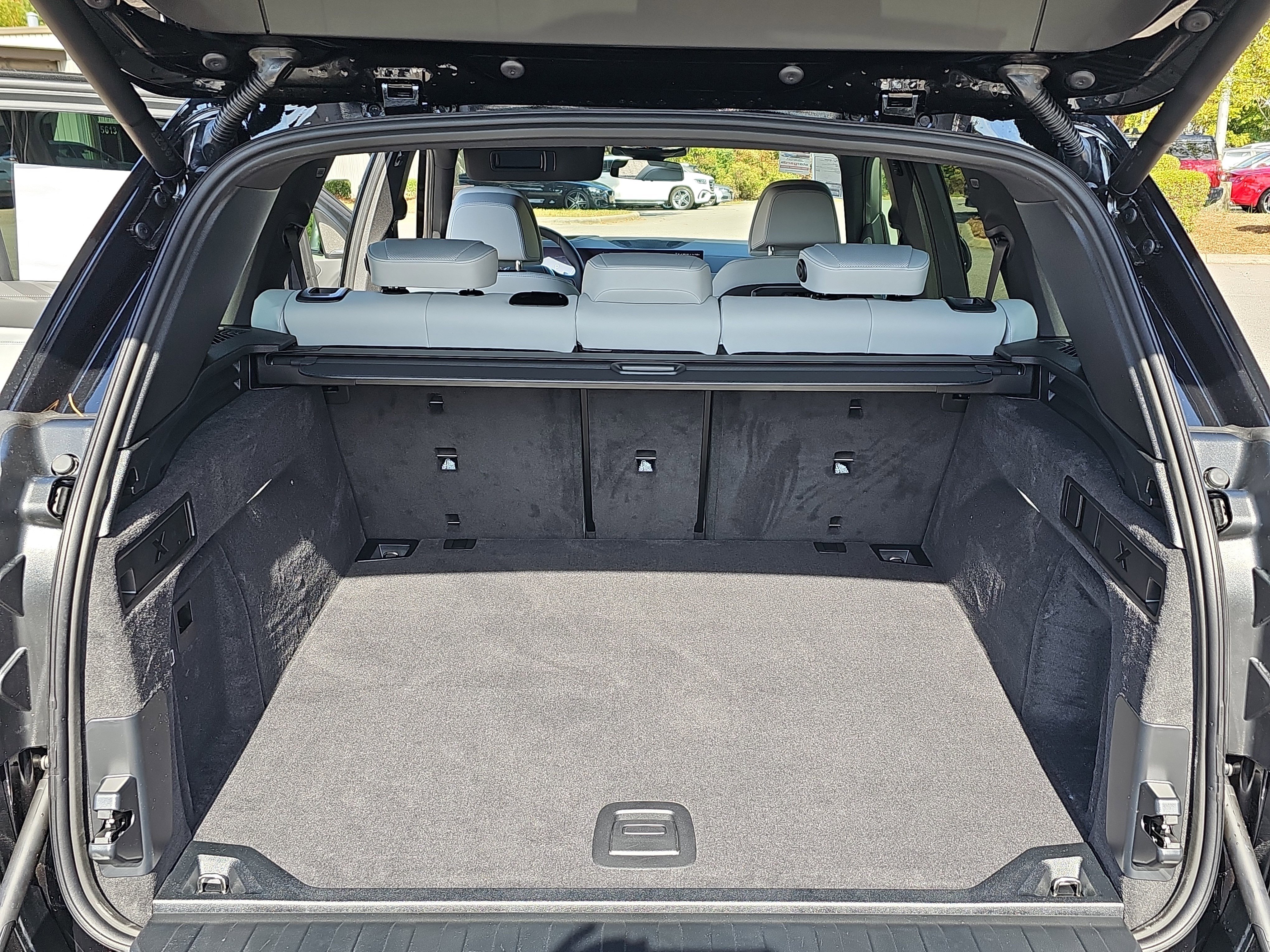 New 2026 BMW X5 xDrive40i w/ Climate Comfort Package image 14