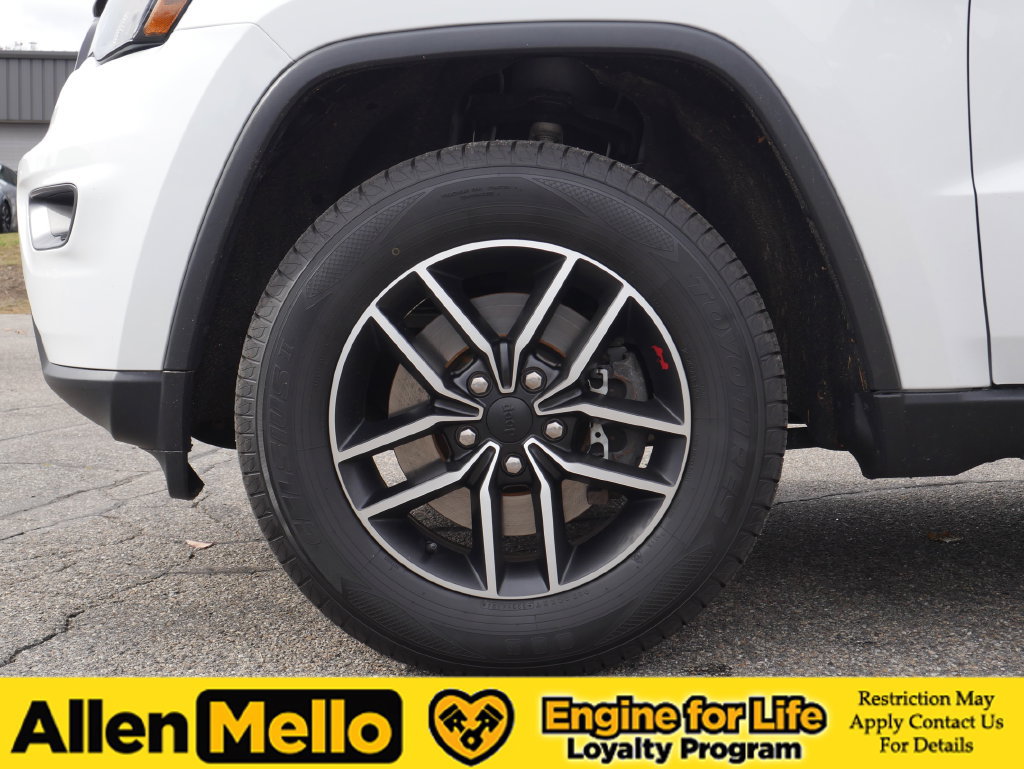 Used 2021 Jeep Grand Cherokee Trailhawk AWD/4WD image 10