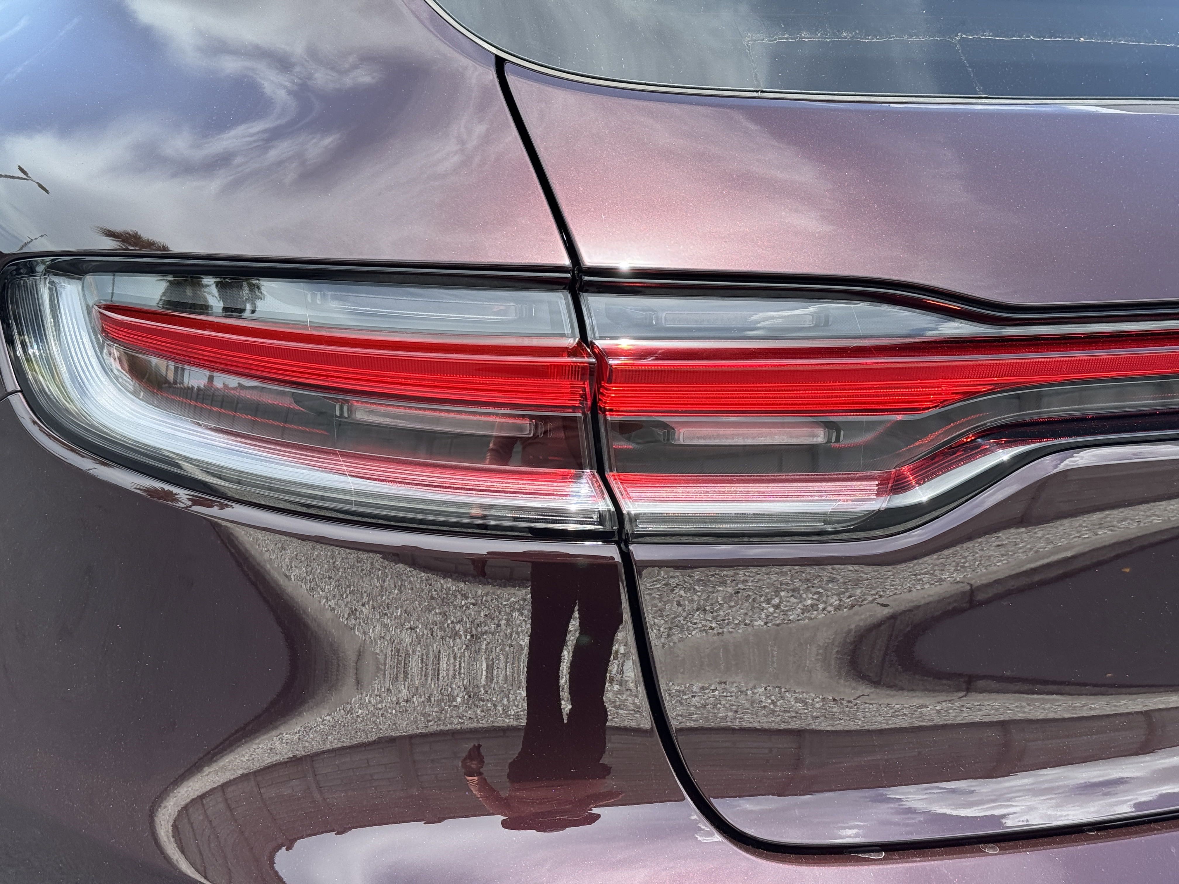 Certified 2025 Porsche Macan image 14