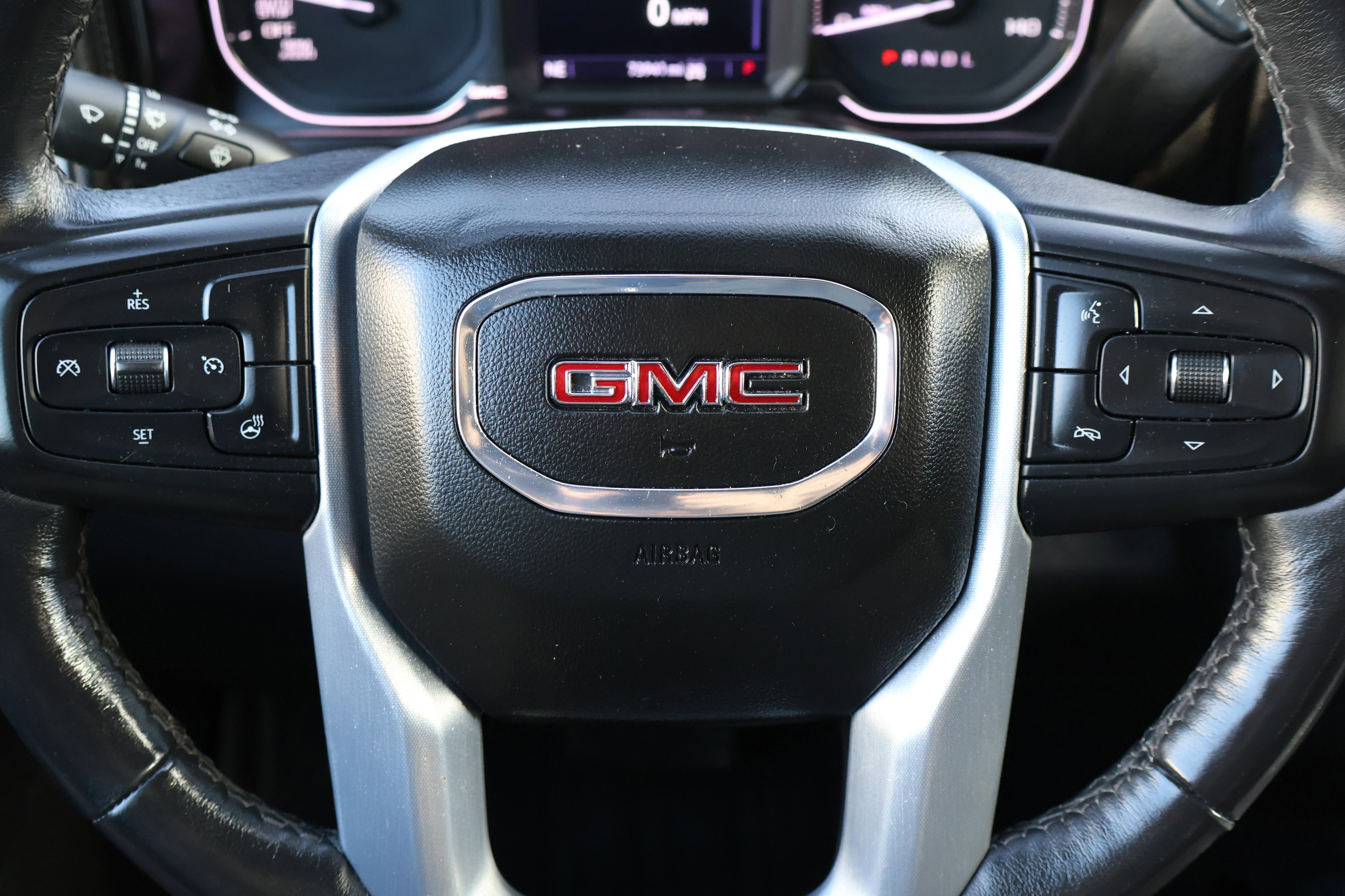 Used 2021 GMC Sierra 1500 SLT image 34