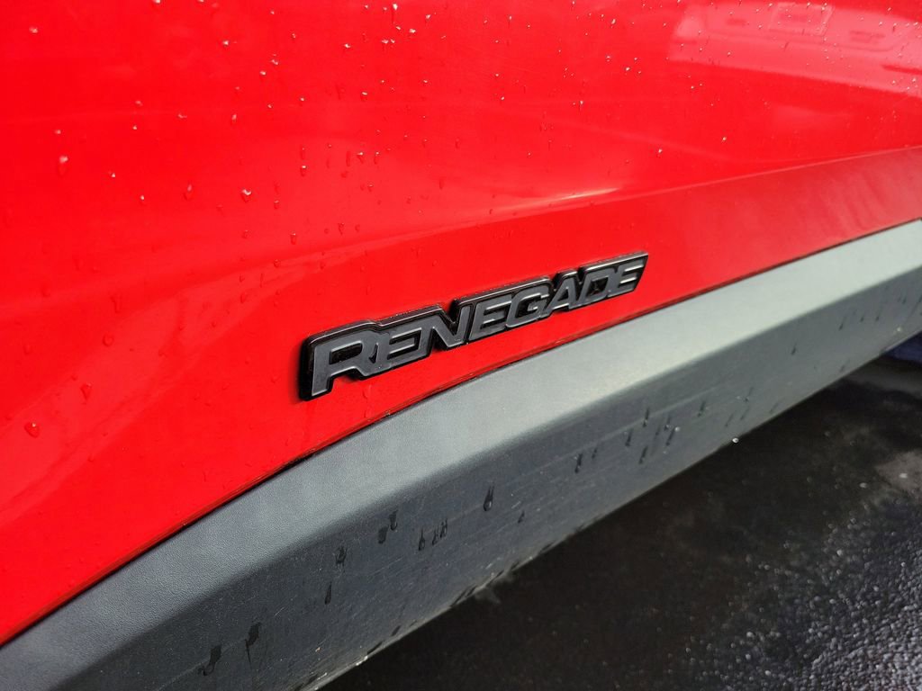 Used 2019 Jeep Renegade Altitude w/ Quick Order Package 2XM image 6