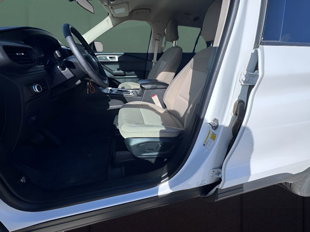 Used 2023 Ford Explorer 4WD image 9