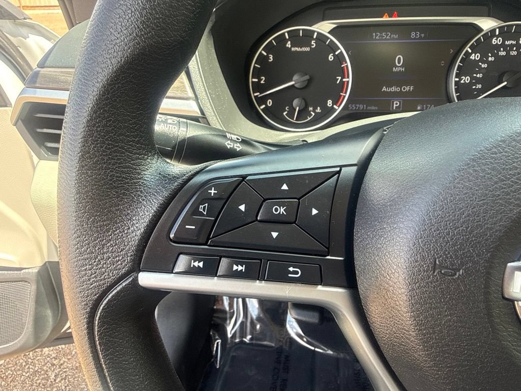 Used 2025 Nissan Altima 2.5 SV FWD image 17