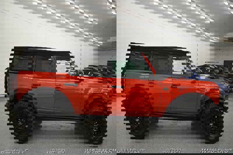 Used 2024 Ford Bronco Wildtrak image 8